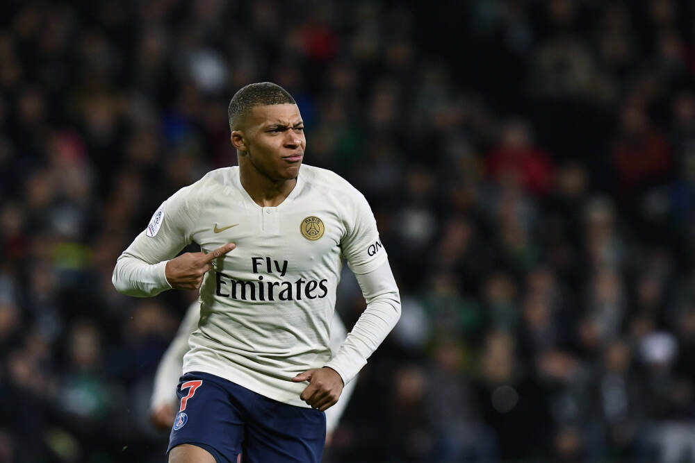 券商观点|覆铜板行业系列报告：高端铜箔及电子布需求加大，内资企业加速突破有望受益